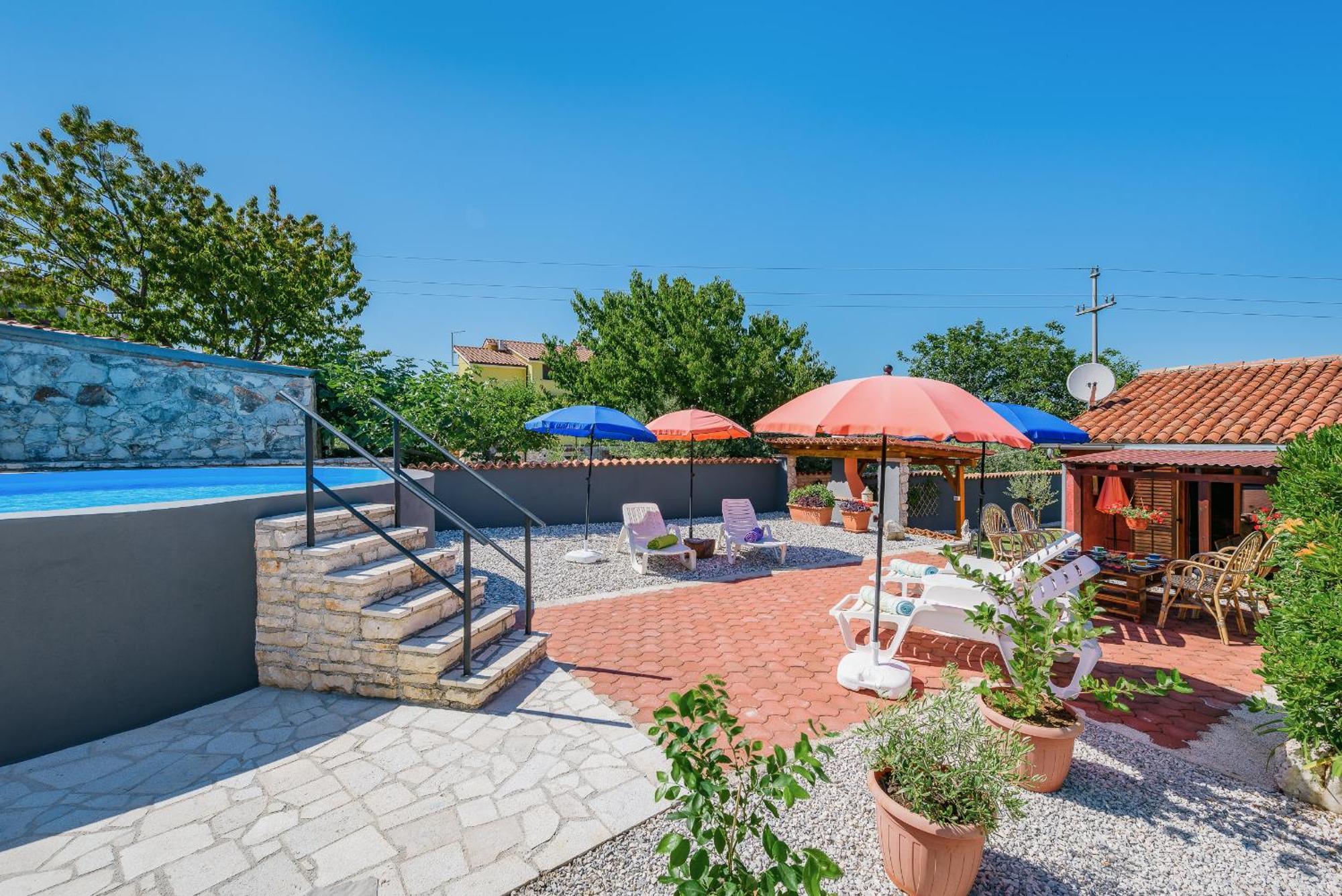 Apartment With Pool Višnjan المظهر الخارجي الصورة