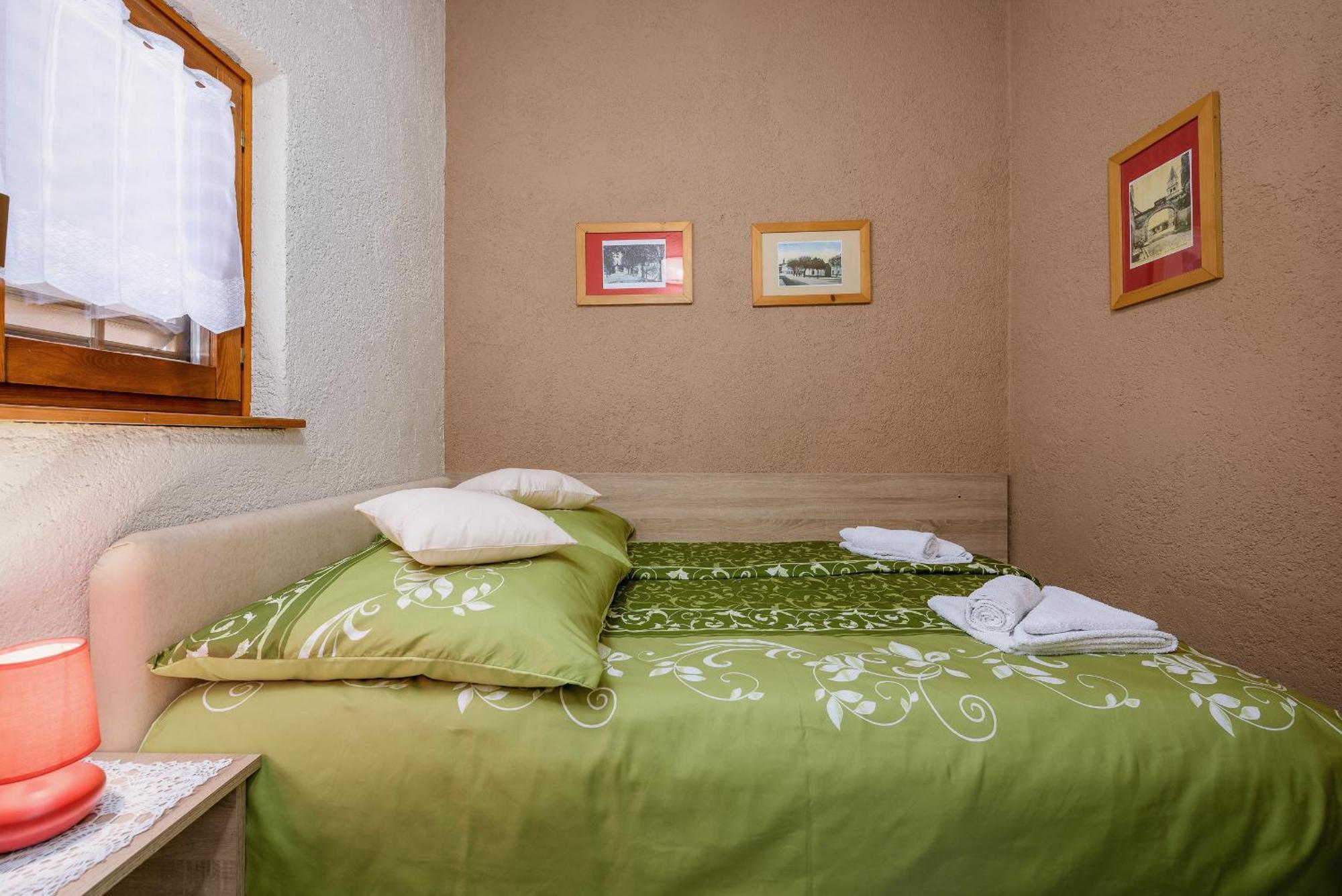 Apartment With Pool Višnjan المظهر الخارجي الصورة
